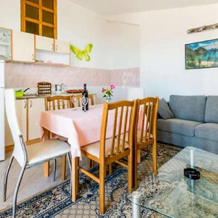 Matusko - Two Bedroom With Terrace And Sea View-8